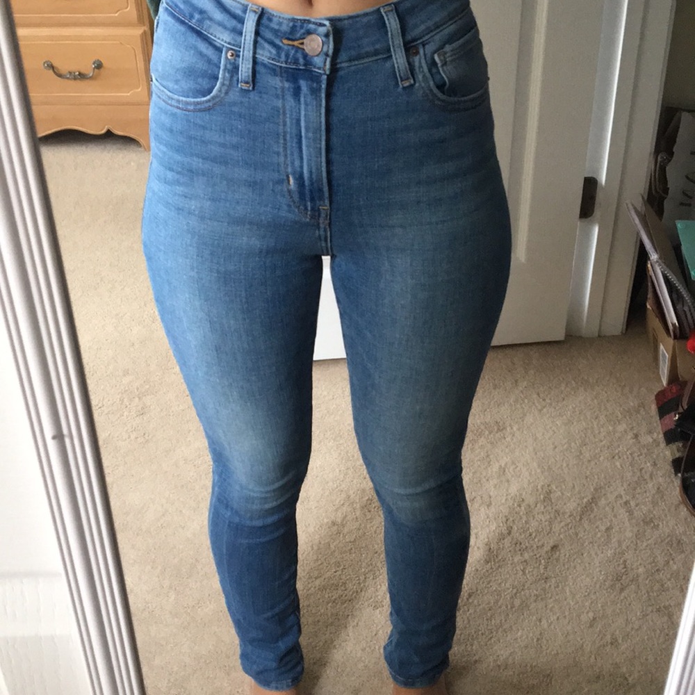 Levi’s 721 high rise skinny jeans